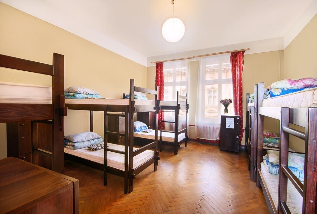 إلفيف Hollywood Home Hostel الغرفة الصورة